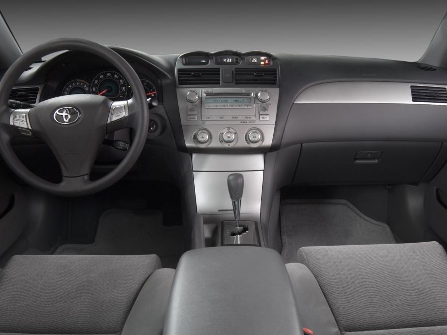  Toyota Camry Solara Coupe 2006 года  (фото 6 из 15)